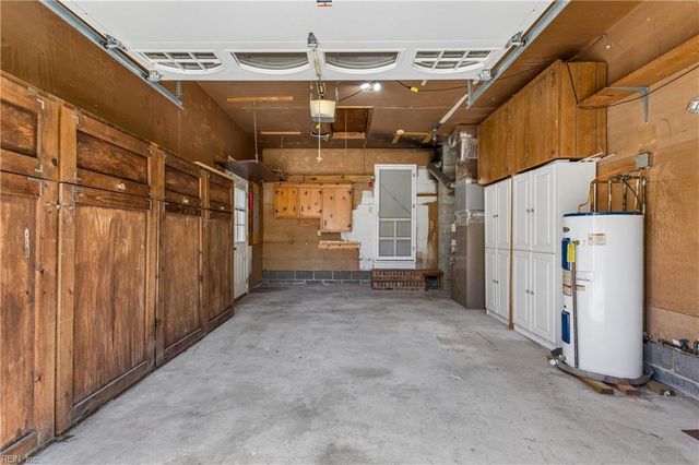 122 Tabb LN, Yorktown, VA 23693