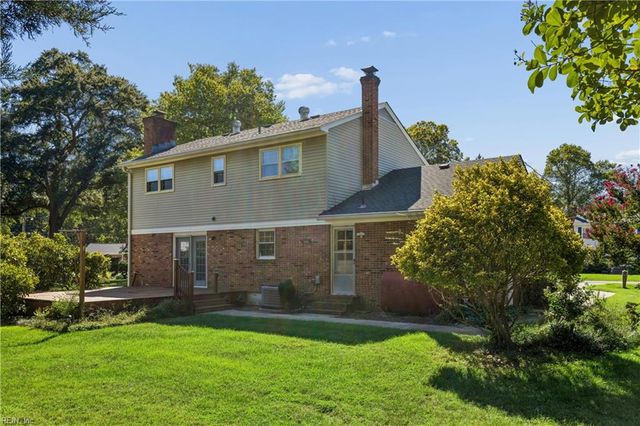 122 Tabb LN, Yorktown, VA 23693