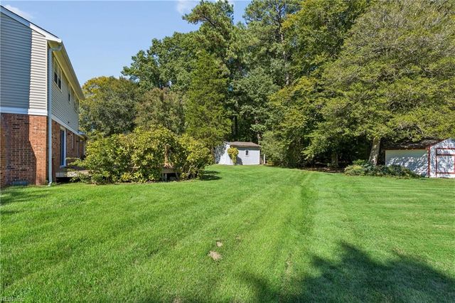 122 Tabb LN, Yorktown, VA 23693