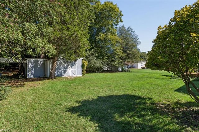 122 Tabb LN, Yorktown, VA 23693