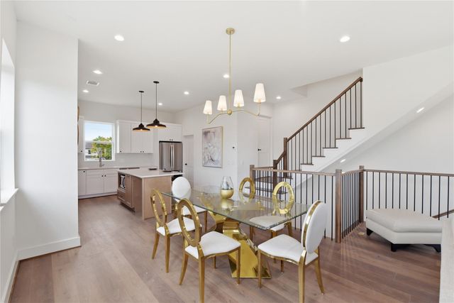 7702 Earl Rudder Way, Houston, TX 77055