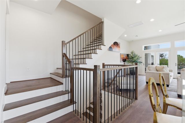 7702 Earl Rudder Way, Houston, TX 77055
