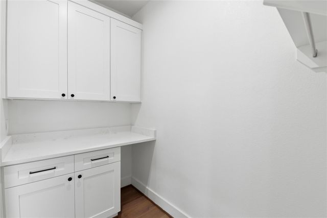 7702 Earl Rudder Way, Houston, TX 77055