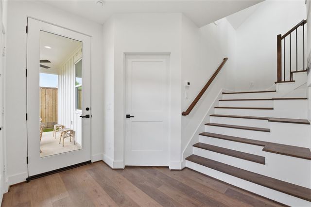7702 Earl Rudder Way, Houston, TX 77055
