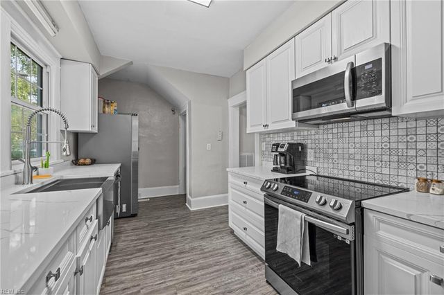 203 Saint James AVE, Suffolk, VA 23434