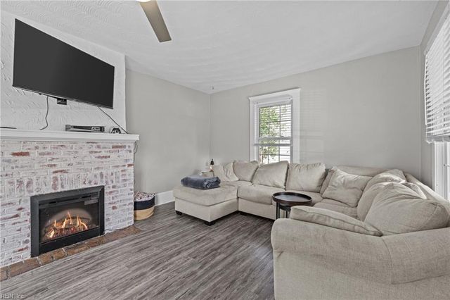 203 Saint James AVE, Suffolk, VA 23434