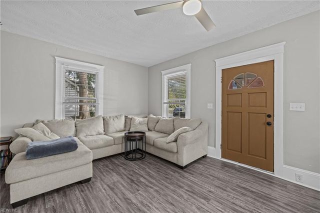 203 Saint James AVE, Suffolk, VA 23434