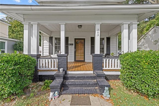 203 Saint James AVE, Suffolk, VA 23434