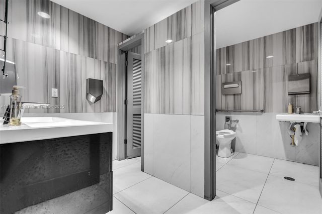 12800 NW 38th Ave, Opa-locka, FL 33054