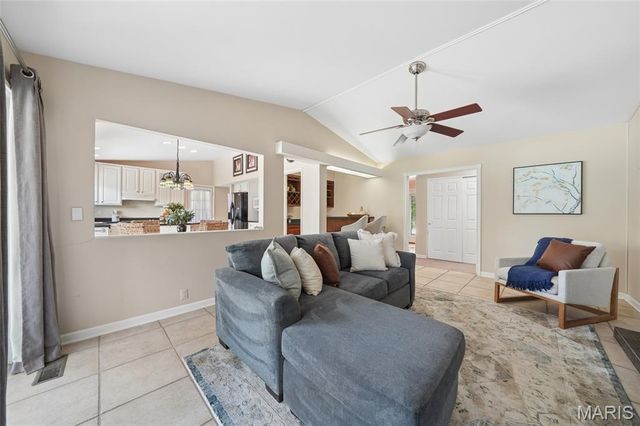 329 Meadowbrook Drive, Ballwin, MO 63011