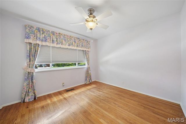329 Meadowbrook Drive, Ballwin, MO 63011