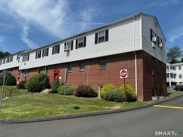18 Fairview Drive 3, Danbury, CT 06810