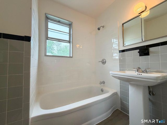 18 Fairview Drive 3, Danbury, CT 06810