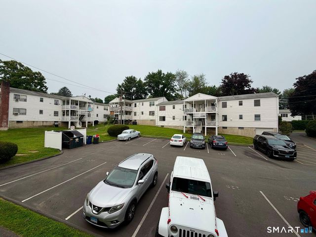 18 Fairview Drive 3, Danbury, CT 06810