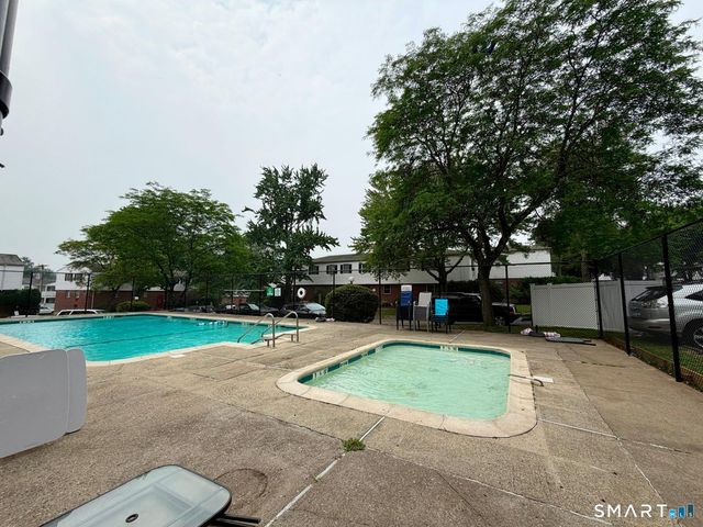 18 Fairview Drive 3, Danbury, CT 06810