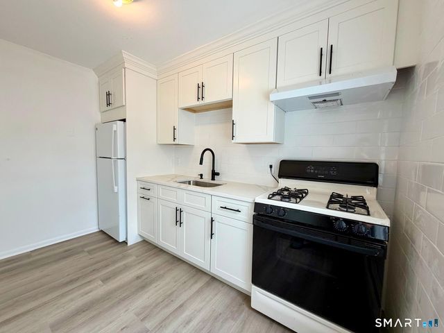 18 Fairview Drive 3, Danbury, CT 06810