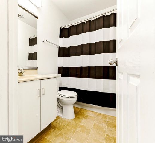 445 DURHAM CT, West Deptford, NJ 08051