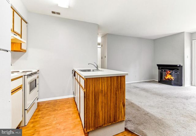 445 DURHAM CT, West Deptford, NJ 08051