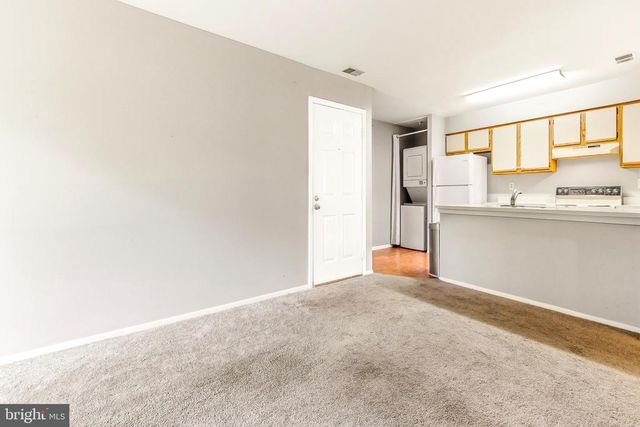 445 DURHAM CT, West Deptford, NJ 08051