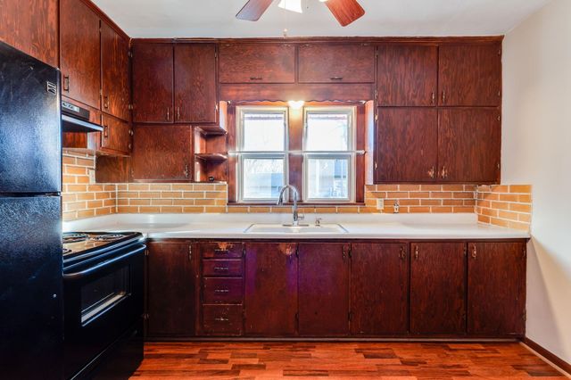 1906 S Waco Ave, Wichita, KS 67213