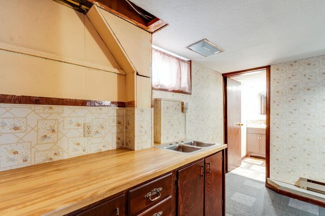 1906 S Waco Ave, Wichita, KS 67213