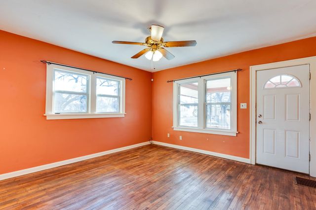 1906 S Waco Ave, Wichita, KS 67213