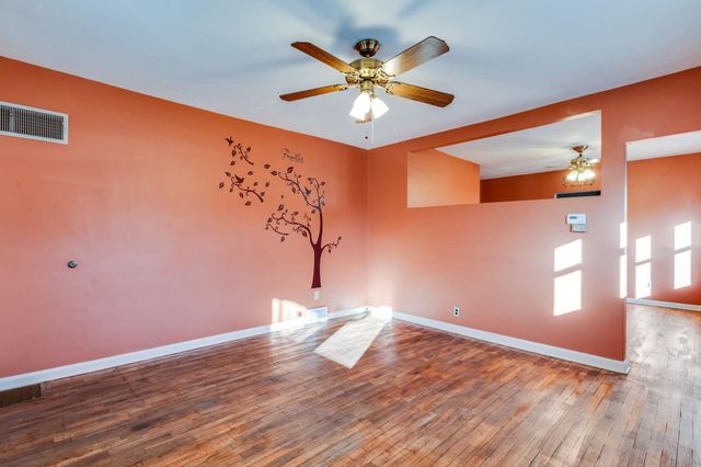 1906 S Waco Ave, Wichita, KS 67213