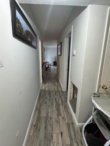 225 SW 7th Street 101, Boca Raton, FL 33432