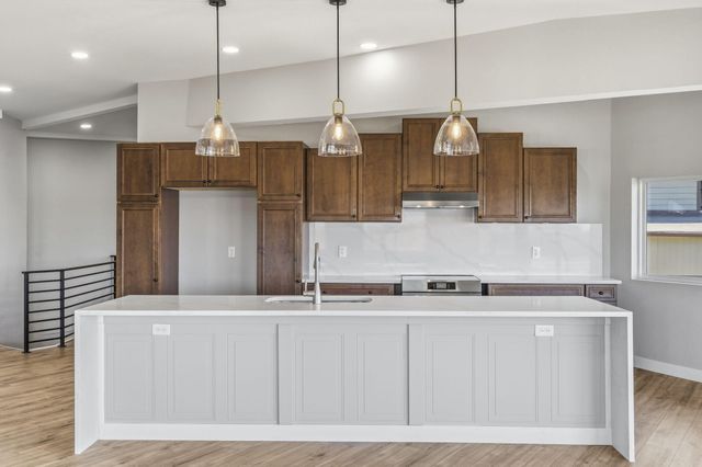 9387 State Highway 13, Kimberling City, MO 65686