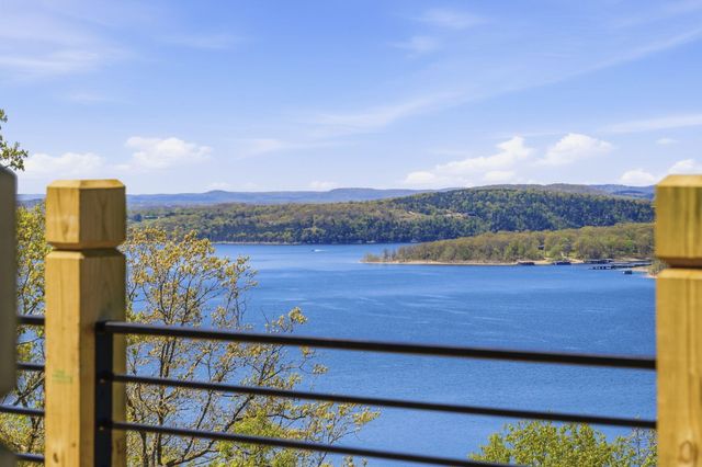 9387 State Highway 13, Kimberling City, MO 65686