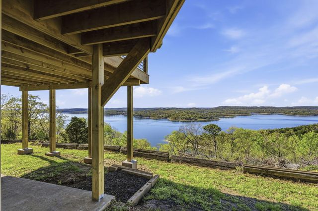 9387 State Highway 13, Kimberling City, MO 65686