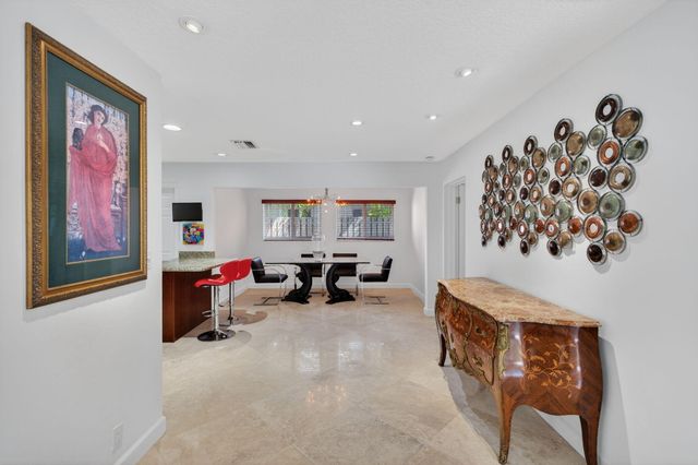 2300 NE 16th Avenue, Wilton Manors, FL 33305