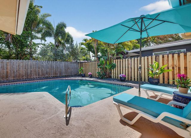 2300 NE 16th Avenue, Wilton Manors, FL 33305