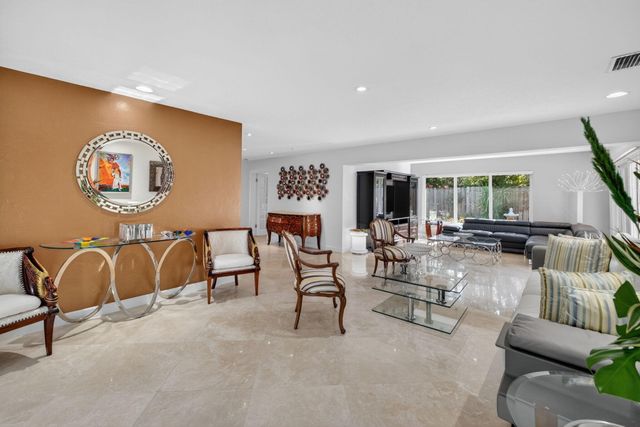 2300 NE 16th Avenue, Wilton Manors, FL 33305