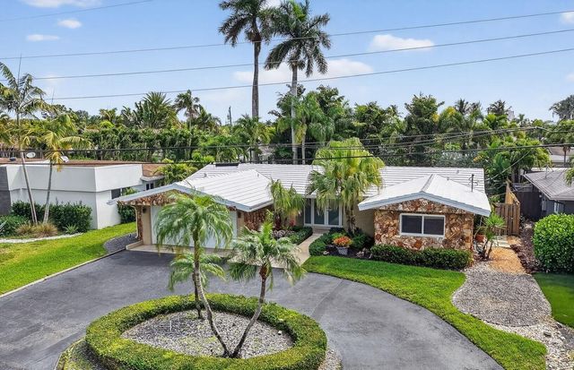 2300 NE 16th Avenue, Wilton Manors, FL 33305