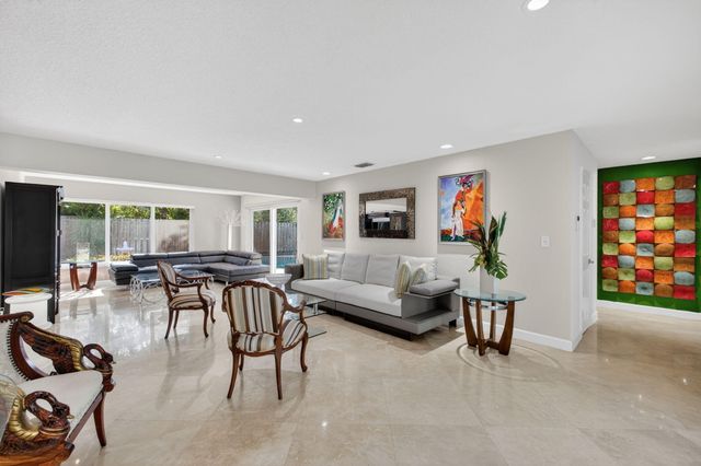 2300 NE 16th Avenue, Wilton Manors, FL 33305