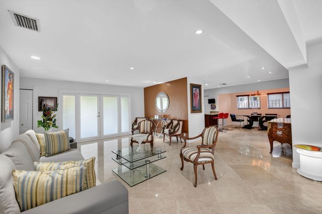 2300 NE 16th Avenue, Wilton Manors, FL 33305