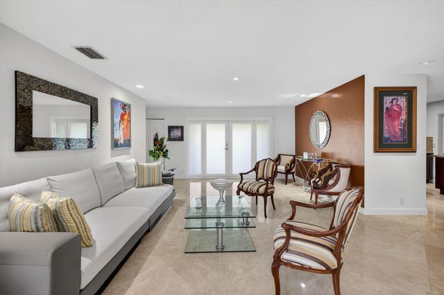 2300 NE 16th Avenue, Wilton Manors, FL 33305