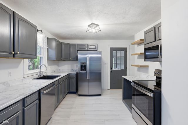 8520 Morgantown Road, Indianapolis, IN 46217