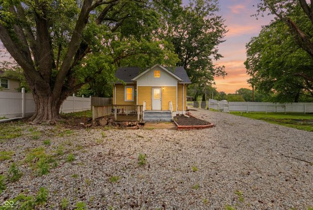 8520 Morgantown Road, Indianapolis, IN 46217