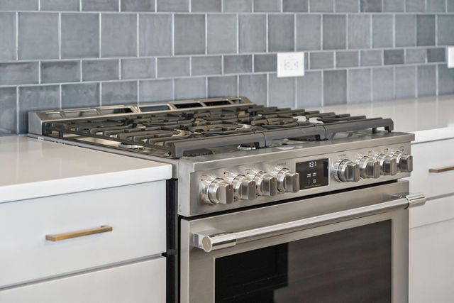 827 Gentle Breeze Drive, Summerville, SC 29486