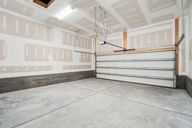 827 Gentle Breeze Drive, Summerville, SC 29486