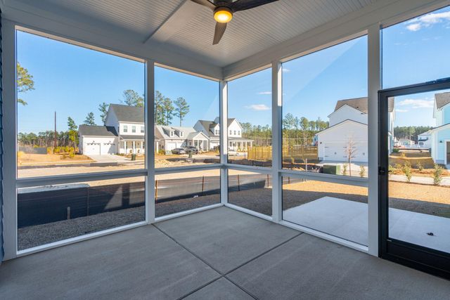 827 Gentle Breeze Drive, Summerville, SC 29486