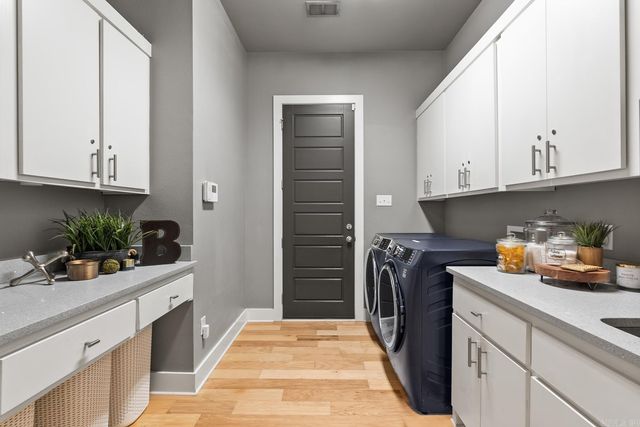 208 Lake Valley Drive, Maumelle, AR 72113