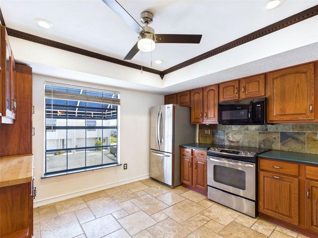 745 PINELLAS BAYWAY S 202, Tierra Verde, FL 33715
