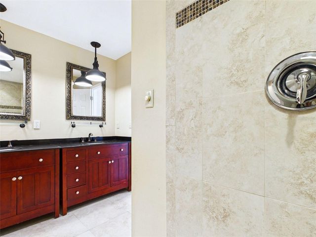 745 PINELLAS BAYWAY S 202, Tierra Verde, FL 33715