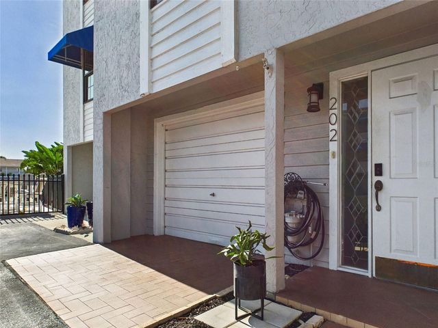 745 PINELLAS BAYWAY S 202, Tierra Verde, FL 33715