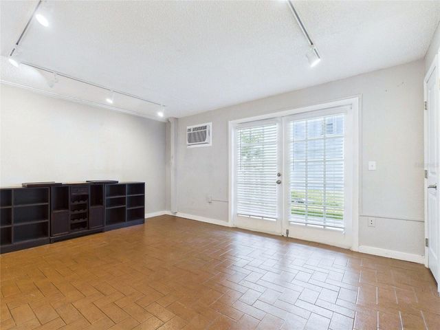 745 PINELLAS BAYWAY S 202, Tierra Verde, FL 33715