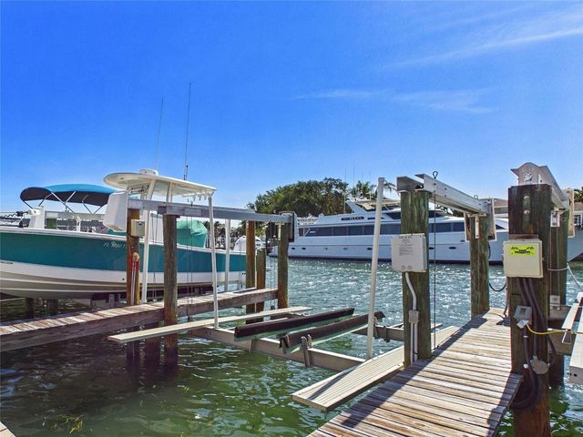745 PINELLAS BAYWAY S 202, Tierra Verde, FL 33715