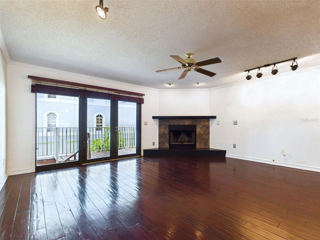 745 PINELLAS BAYWAY S 202, Tierra Verde, FL 33715